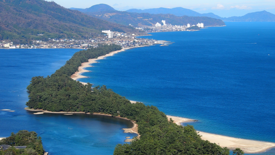 Amanohashidate: The Bridge to Heaven in Japan Geography and Unique Features of Amanohashidate